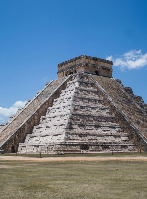 Pyramid El Castillo in Chichen Itza Mexico